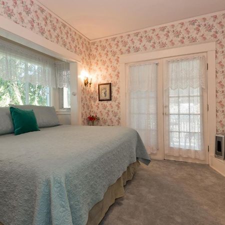 Five Seasuns Bed And Breakfast Port Angeles Εξωτερικό φωτογραφία