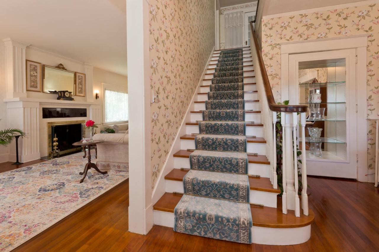Five Seasuns Bed And Breakfast Port Angeles Εξωτερικό φωτογραφία