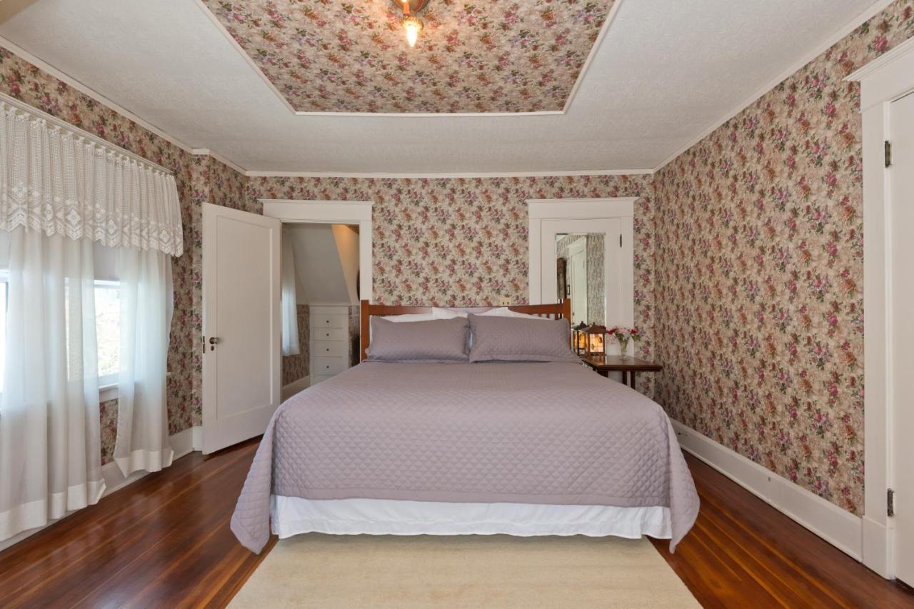 Five Seasuns Bed And Breakfast Port Angeles Εξωτερικό φωτογραφία